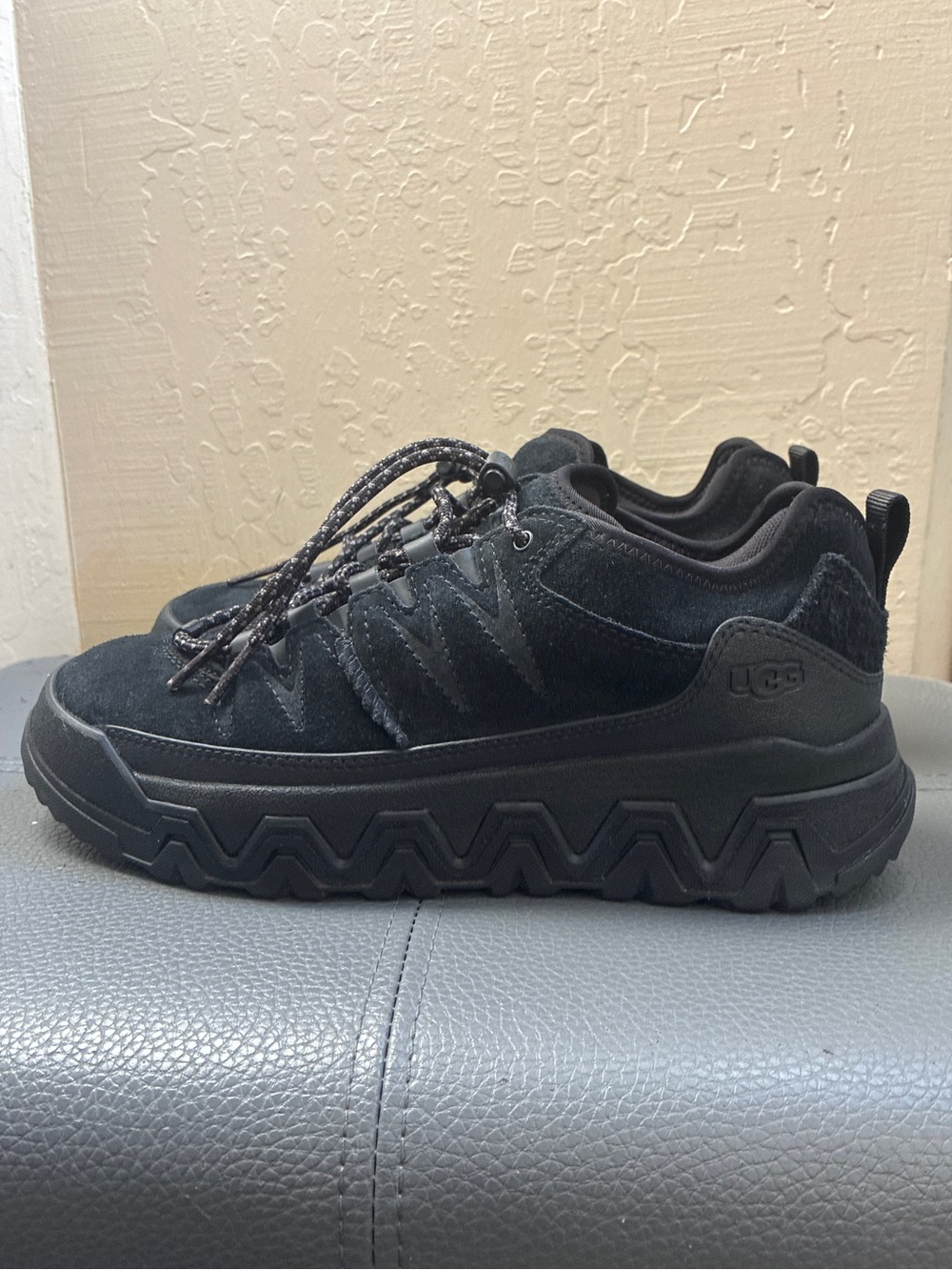 UGG CapTrail Low Waterproof Sneaker